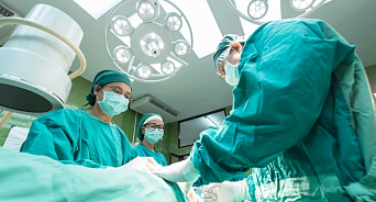 На Кубани врачи спасли пациента с девятисантиметровым полипом кишечника