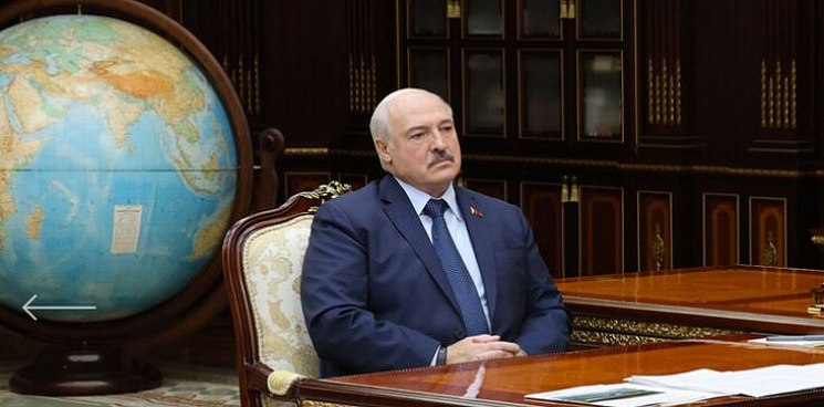 «Желаю мужества и силы» – Лукашенко поздравил Украину с Днём независимости