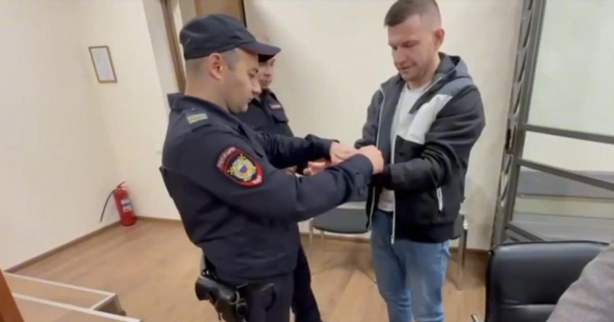 В Краснодаре налоговик получил 4 года колонии за разглашение сведений и взятку