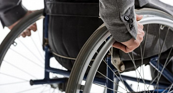 В Казахстане мэр стал «инвалидом», чтобы на себе проверить доступную среду