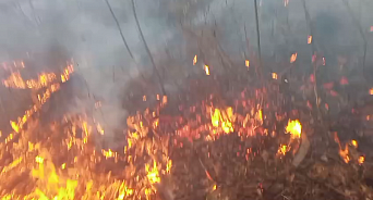 «Выходные с огоньком»:  в Горячем Ключе ликвидировали пожар на площади более трёх гектаров