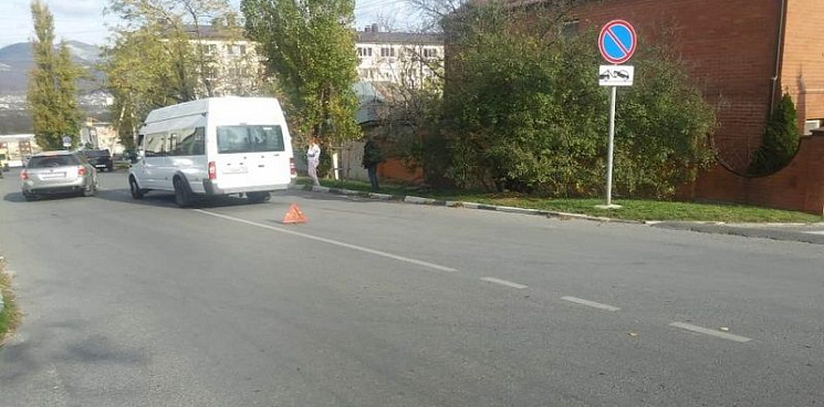 В Новороссийске госпитализировали 11-летнего школьника, сбитого маршруткой