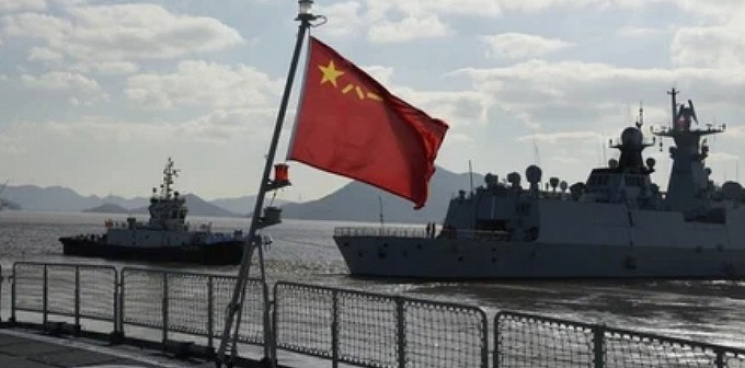 Китайская армия продемонстрировала имитацию ракетного удара по Тайваню, отправив 10 кораблей к границе 