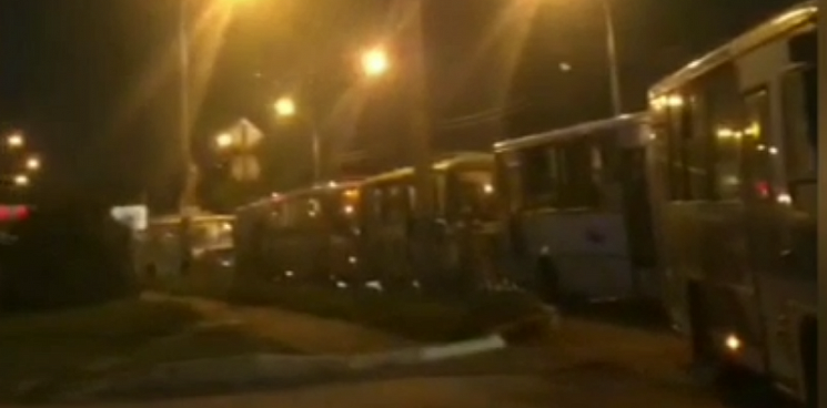 Водители маршруток в Краснодаре пожаловались, что ночуют на заправках