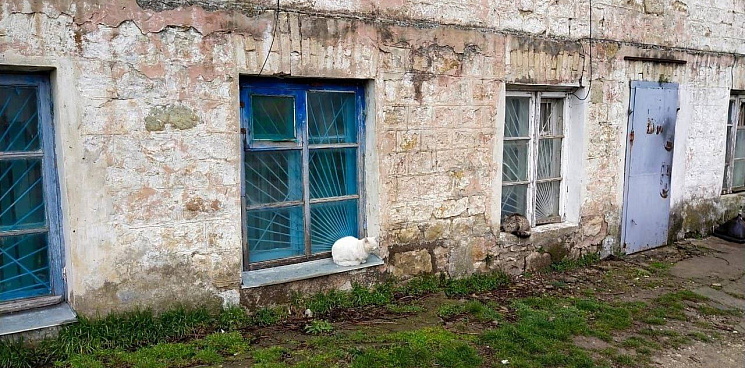 В Новороссийске разрушается старинная Казачья управа: мэр, потомок кубанских казаков, закрыл глаза на проблему