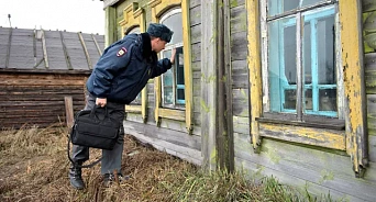 «Дом ужасов!» Под Краснодаром вместе с шестью детьми жила женщина-сектантка на участке с закопанным трупом мужа, её поместили в психбольницу, но кошмары не закончились – ВИДЕО