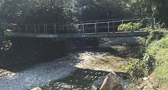 Губернатор поручил скорей отремонтировать мост в Туапсинском районе