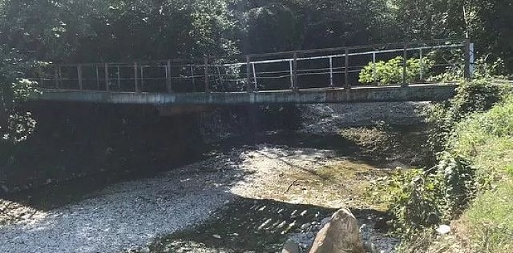 Губернатор поручил скорей отремонтировать мост в Туапсинском районе