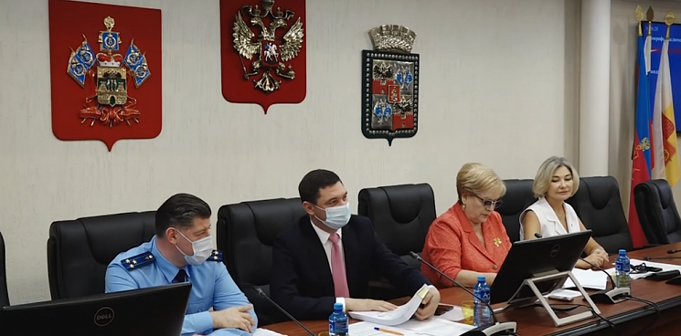 Из записи заседания Гордумы Краснодара убрали кусок с острым вопросом мэру
