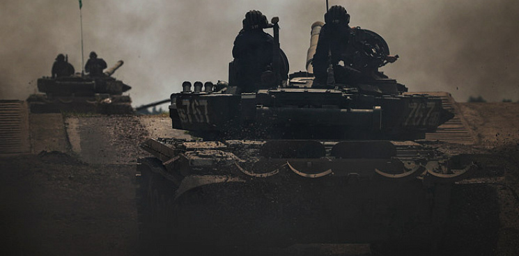 «Лучше, чем арта!» Российские танкисты ликвидировали позиции ВСУ на соледарском направлении – ВИДЕО