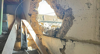 Новые прилёты и новые жертвы - Киев бомбил дома мирных жителей в Шебекино, один человек погиб