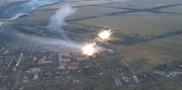 «Так держать!» ВС РФ мощными ударами артиллерии уничтожили точки противника в Авдеевке – ВИДЕО 