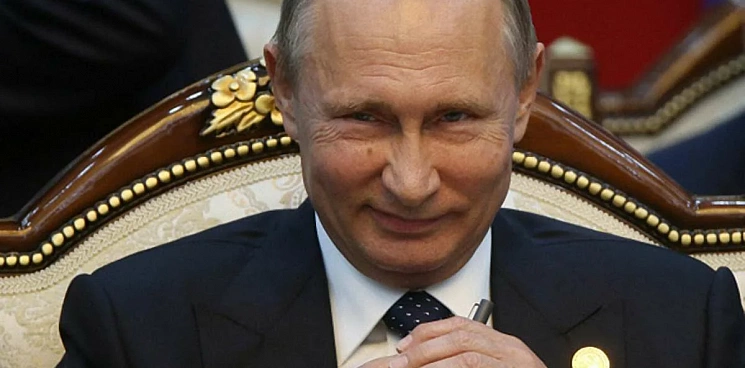 «Это всё ещё русофобия или комплимент?» Путин - лучший русский, который профессионально «играет» с Европой - Politico