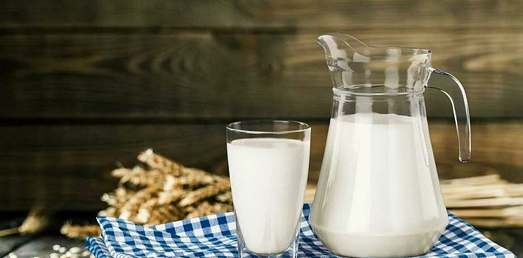 Роскачество выявило в молоке из «Ленты», «Магнита» и «Ашана» кишечную палочку