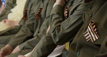 «Здравия желаем, товарищ подполковник!» В кубанском детсаду в преддверии 9 мая малыши стали пехотинцами, десантниками и танкистами – ВИДЕО