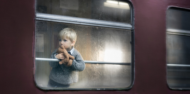 «В «Шторм столетия» застряли с детьми без воды и еды»: в Сочи на участке Лазаревская—разъезд Водопадный задерживаются 27 поездов - ВИДЕО