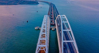 Движение по Крымскому мосту могут ограничить 31 марта и 1 апреля