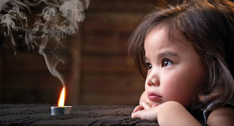 А чего сидеть и грустить? Маленькая девочка в Приднестровье сожгла квартиру