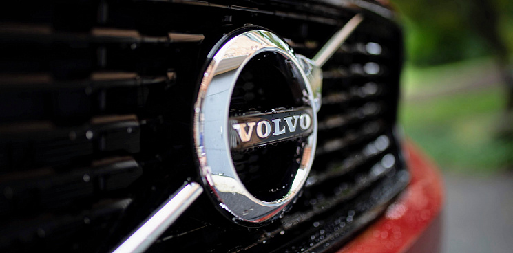 «Ущемить и оскорбить не получилось!» В Краснодаре владелец Volvo в ответ на санкции от автоконцерна решил больше жертвовать на СВО