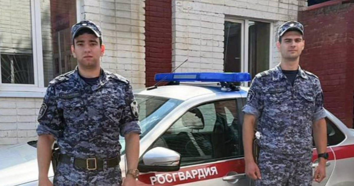 Росгвардейцы спасли потерявшего сознание самокатчика в Армавире