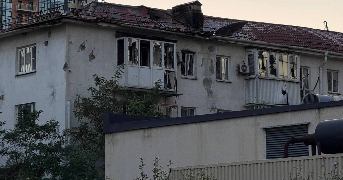 Власти Новороссийска показали фото последствий атаки БПЛА на город