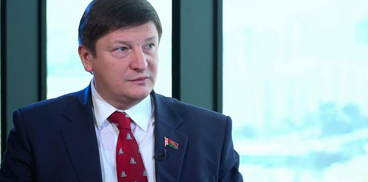 В Белоруссии депутат выступил за «белорусский мир» и против «общерусской идентичности»