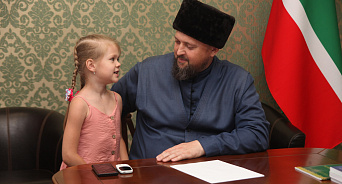 Девочку из Геленджика, записавшую видео для Кадырова, пригласили в Чечню