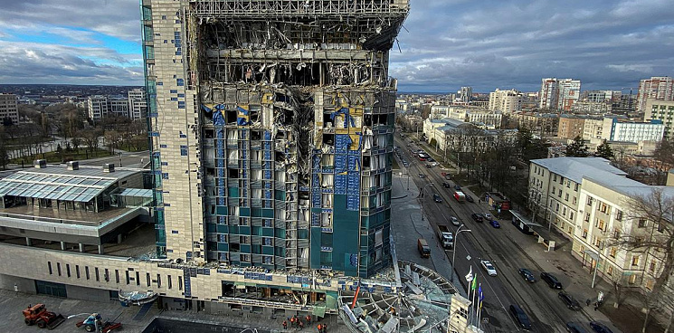 В Харькове массово скупают квартиры в разрушенных домах, чтобы продать их, когда победит Россия