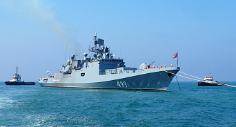 В Севастополе корабли Черноморского флота пресекают атаку вражеских беспилотников - ВИДЕО
