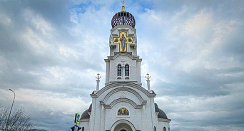 Кощунство в Новороссийске: в храме полураздетый парень ругался матом