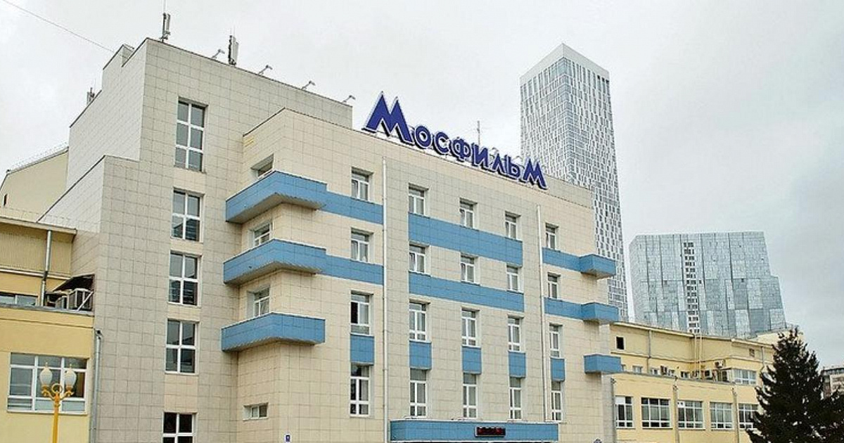 На Кубани предприниматель штамповал на футболках кадры из фильма Гайдая