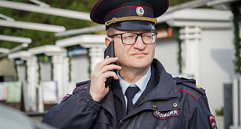 «Страшно! Грабят!» В Новороссийске полицейский ночью помчался спасать подростка от грабежа и предотвратил пожар 