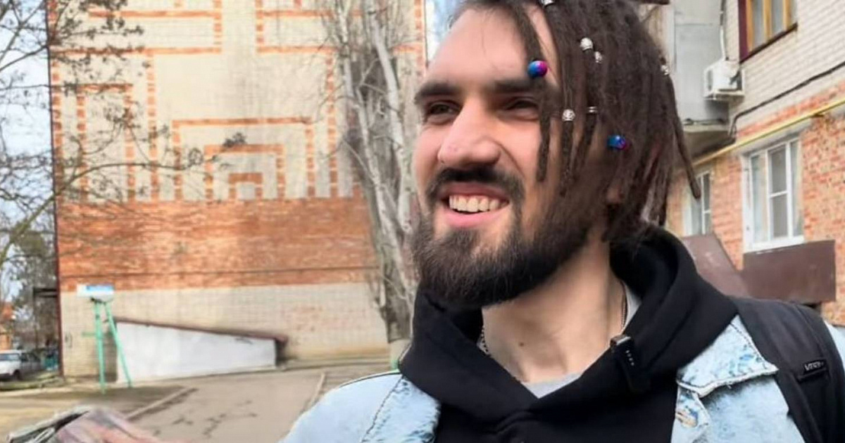 Прокуратура просит суд лишить свободы комика из Ейска Артемия Останина* на 6 лет