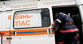 «Мамы, берите с собой ключи!» На Кубани спасатели лезли в окно, чтобы вызволить детей из квартиры – ВИДЕО