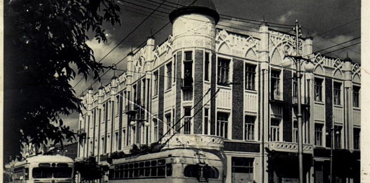 В Краснодаре начали ремонт дома, на котором в 1943 установили Красное знамя