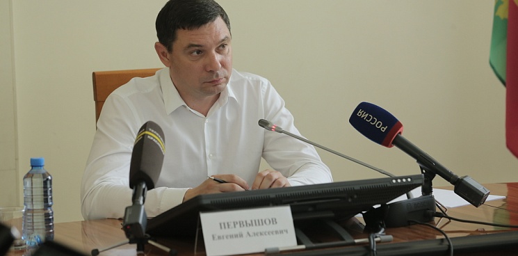 Мэра Краснодара требуют снять с выборов за злоупотребление админресурсом