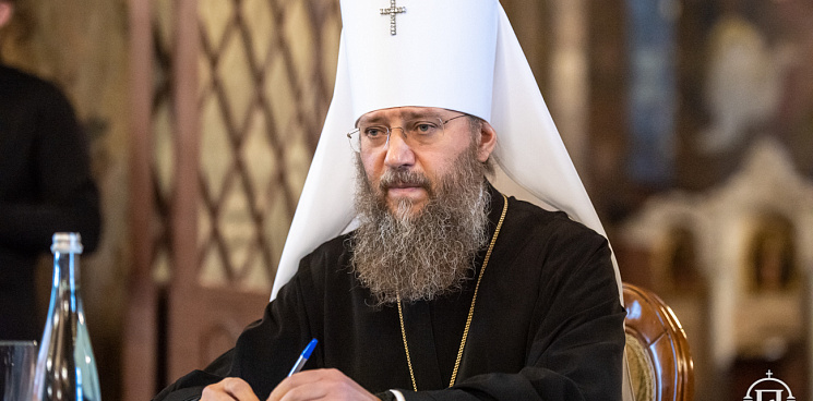 «Убейте десятки священников - на их место станут другие» - митрополит УПЦ заявил, что киевские власти пытаются захватить имущество церкви