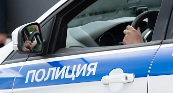В Краснодаре 40-летний мужчина под угрозой ножа похитил кофе и сладости