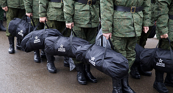 «Штурм Авдеевки идёт полным ходом!» В Краснодаре под военкоматами огромные очереди