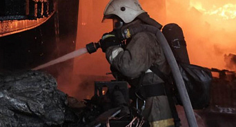 ВСУ дважды за ночь атаковали Туапсе: из-за пожара повреждена инфраструктура НПЗ 