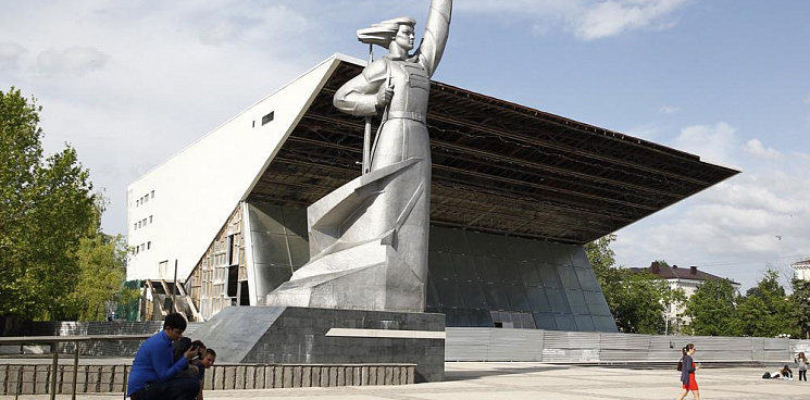 Символ Краснодара, монумент «Аврора», снесут с самой высокой точки города?