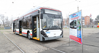 «Первый пошёл!» В Краснодар прибыл первый новый троллейбус из шестидесяти