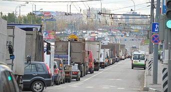 В Краснодаре ограничат движение грузовиков в центре и спальных районах