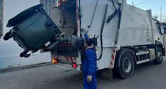 «Ребёнок прибежал и кричит, что папу бьют»: на Кубани сотрудник компании по утилизации мусора избил мужчину – ВИДЕО