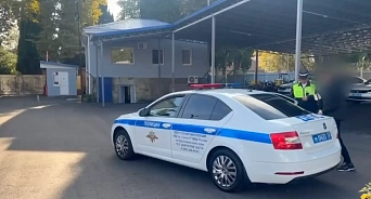 На посту ДПС «Магри» в Сочи обнаружили наркотики в двух машинах