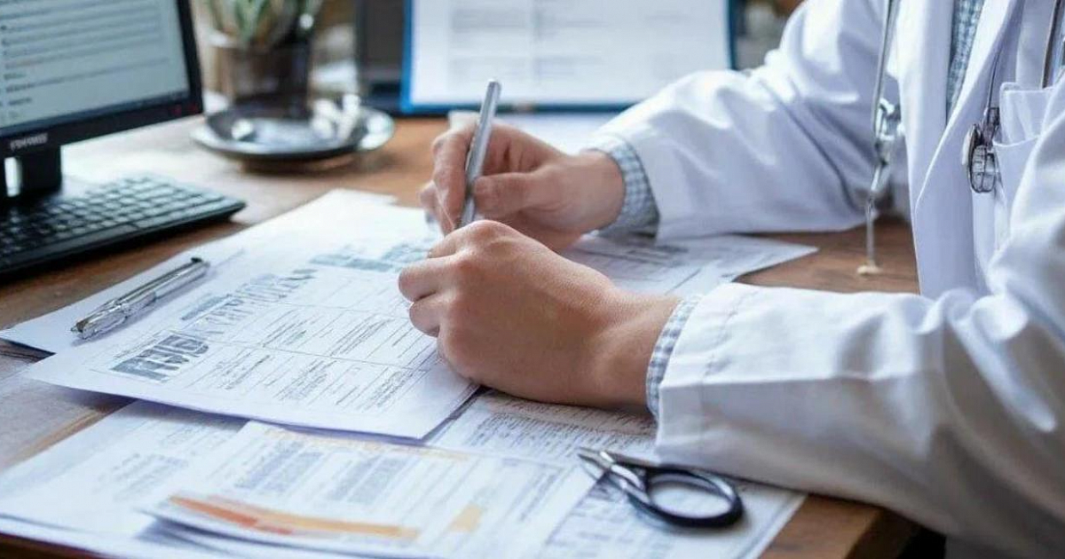 Четверо жителей Новороссийска заработали на «левых» медсправках 4 млн рублей