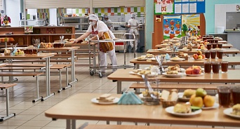 В Туапсинском районе 12 школ остались без горячего питания 