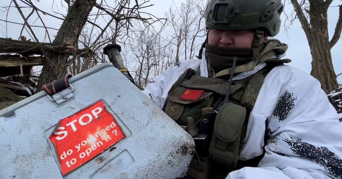 Киевский режим торгует органами своих солдат. На освобождённых  позициях обнаружены боксы для транспортировки органов