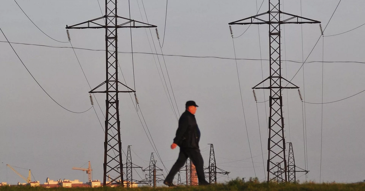 Половина генерирующей инфраструктуры Украины уничтожена, но чиновники стараются набить карманы на экспорте энергии в ЕС