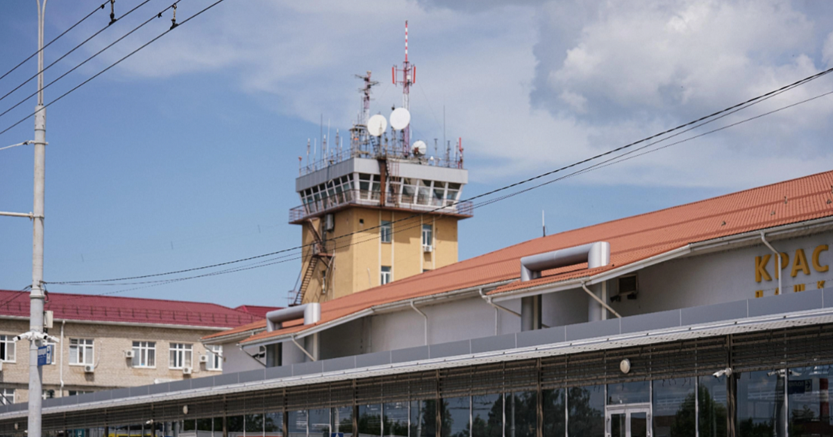 В аэропорту Краснодара открыли вакансии с зарплатой до 269 тыс. рублей